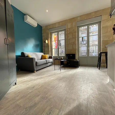 Climatises En Centre Apartment *