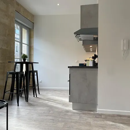 Climatises En Centre Apartment *